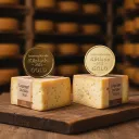 Queso de aldea Langenegger, queso artesanal de leche cruda tipo semiduro, múltiple ganador de oro, producto natural de Austria.